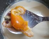 A picture of step 2 of Fried milk hearts.
