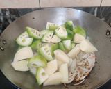 A picture of step 4 of Spiny gourd potato dry curry.