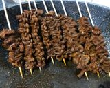 Foto langkah ke 5 dari resep Sate Usus Bakar.