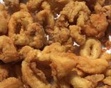 Foto langkah ke 8 dari resep Cumi Goreng Tepung FAVORIIIIT! Super lembuuuuut dan crunchy! WAJIB COBA.