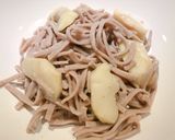 Hình bước làm 3 của món Mì Soba Chestnut Sốt Phô Mai Xanh Gorgonzola, Táo & Sò Điệp