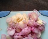 Foto langkah ke 2 dari resep Oseng baby cumi (asin).