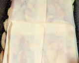 Foto del paso 3 de la receta: Pastel de calabacín con york y queso😋