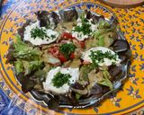 Une image de l'étape 10 de Salade feuille de chêne aux tomates, mozzarella et persil.