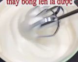 Hình bước làm 8 của món Bánh bông lan nho khô không cần lò nướng
