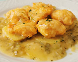 Foto del paso 9 de la receta: Patatas con rape rebozado y en salsa verde