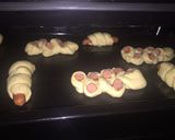 A picture of step 5 of Sausage bread.