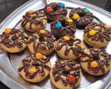 Foto del paso 4 de la receta: Donas horneadas con chips de chocolate