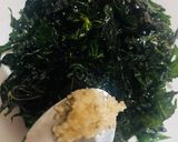 Foto langkah ke 4 dari resep 251. Daun Pepaya Jepang Goreng Bawang Putih.