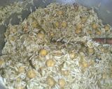 A picture of step 4 of Green chana pulao.