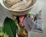 Foto langkah ke 1 dari resep *Soto kuning Bogor*.