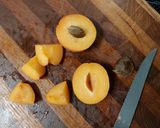 Hình bước làm 1 của món Mứt Quả Mơ (Apricot Jam)