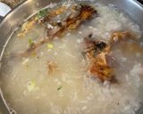 A picture of step 1 of Catfish Rice Porridge (Cháo Cá Bông Lau).