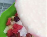 Foto langkah ke 2 dari resep Salad Buah Yoghurt Cimory.