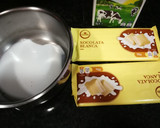 Foto del paso 12 de la receta: Bizcocho esponjoso de moras con glaseado de chocolate