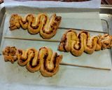 Foto del paso 4 de la receta: Arbolitos navideños de hojaldre salados