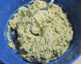 Foto del paso 3 de la receta: Pizza vegana con base de avena y chía y patata con guarnición setas 'A feira'