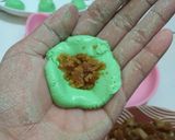 Foto langkah ke 3 dari resep Klepon Ketan Gula Merah Kenyal no Kapur Sirih.