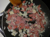 Arroz con queso, salchicha y jamón York