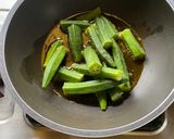 A picture of step 3 of Dharosh Posto / Okra in Poppy seed paste.