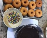 A picture of step 5 of Chocolate Donuts 🍩 With Capachino Coffee.