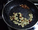 A picture of step 1 of Apple delight.