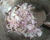 A picture of step 5 of Dalia Poha.