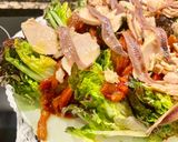 Foto del paso 5 de la receta: Ensalada con cogollos “pie de roble”, atún y anchoas