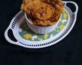 A picture of step 6 of Peanut Fritters.