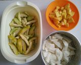 Foto langkah ke 1 dari resep Rujak Kedondong.