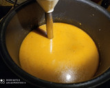 Foto del paso 4 de la receta: Crema de Salmón y Marisco en Olla Programable
