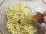Rempeyek Supermi Super Yummy