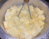 A picture of step 3 of Creamy mashed potatoes.