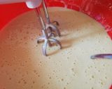 Foto del passaggio 1 della ricetta Torta marmorizzata con crema al cioccolato e fragole