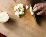 Gombás-kakukkfüves csirkemell recept édesburgonyapürével, rizzsel recept fázis 2 fotója