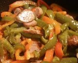 A picture of step 5 of Sausage, Peppers, & Eggs.