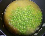 Foto del passaggio 4 della ricetta Risotto con piselli freschi