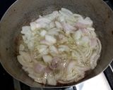 A picture of step 3 of Arvi (vegetable) gravy.