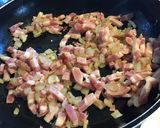 Une image de l'étape 4 de Courge turban turc farcie cantal et lardons.