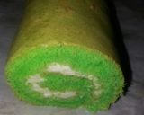 Foto langkah ke 7 dari resep Bolu gulung pandan ekonomis.