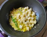 A picture of step 4 of Chana Masala.