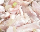 Csirkemellpörkölt gomba lábbal recept fázis 1 fotója