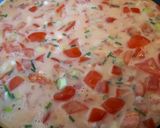 Foto del paso 3 de la receta: Tortilla de tomate y ajos tiernos