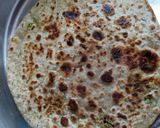 A picture of step 10 of Peas parantha.