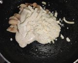 A picture of step 3 of White Mushroom Sauce 🍄.
