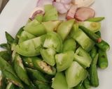 Foto langkah ke 1 dari resep Ikan tongkol cabe tomat ijo.
