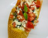 Hình bước làm 6 của món Crostini - bánh mì nướng cà chua phô mai kiểu Ý siêu dễ!