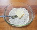 Foto del paso 3 de la receta: Crumble de piña