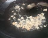 Foto langkah ke 2 dari resep Cah pakcoy ayam bawang.
