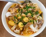 A picture of step 5 of Da Nang Chicken Mi Quang Noodles.